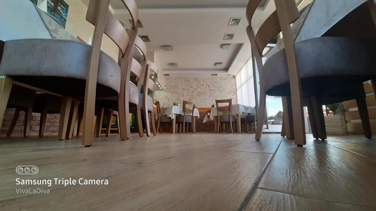 Prenociste I Restoran Ihthis Bajina Basta Eksteriør billede