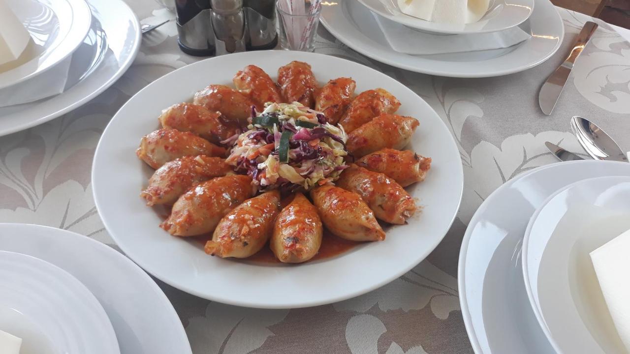 Prenociste I Restoran Ihthis Bajina Basta Eksteriør billede